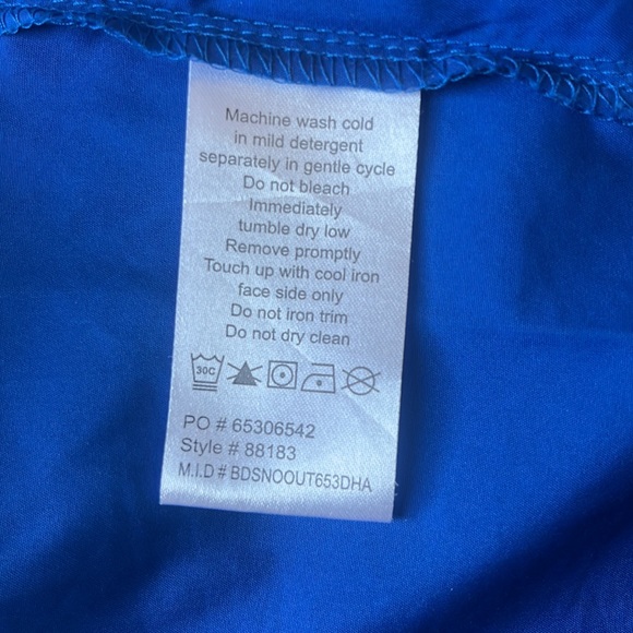 📦Moving Sale📦 Subaru Jacket - Picture 6 of 11